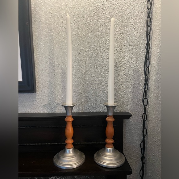 Vintage Wilton 1972 Metal and Wooden Candlesticks Set of 2 - Picture 3 of 12